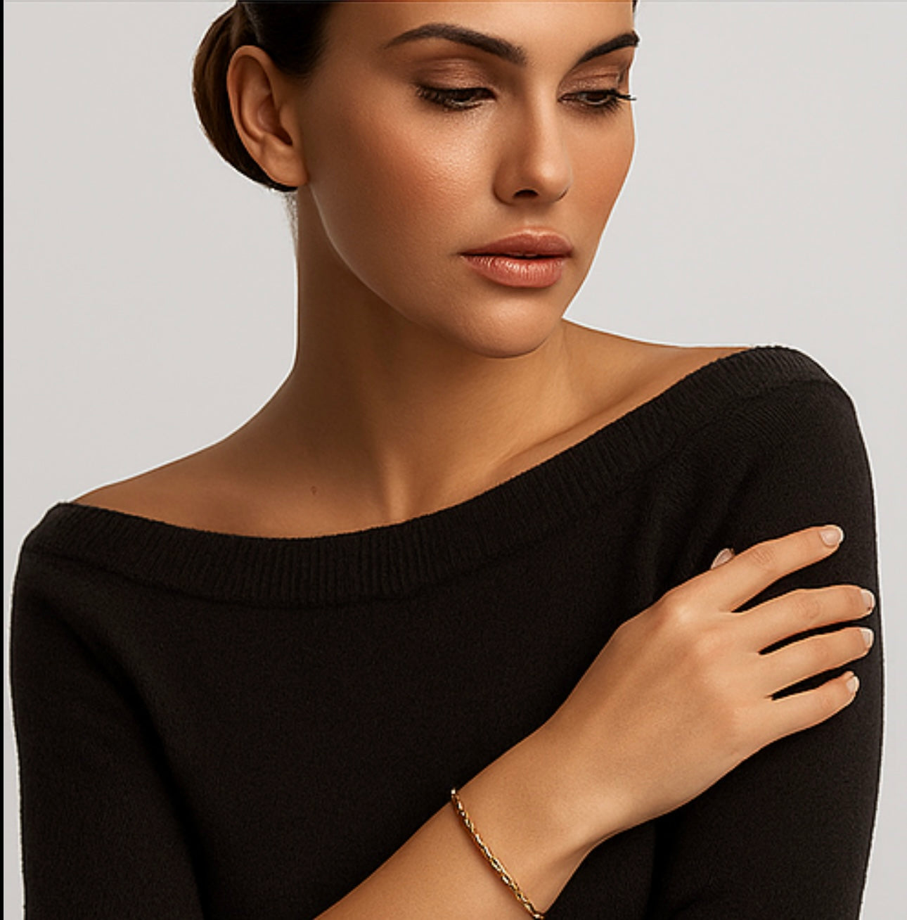 Vitalaen Auric Crest Bangle - Golden Poise – Limited Edition